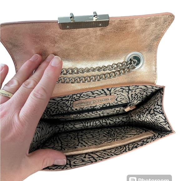 Max Studio Rose Gold crossbody bag New with tag - Picture 6 of 11